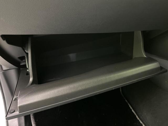 C-HR S GRスポーツ 純正8型ナビ 2トーンカラー 純正19インチAW 衝突軽減 レーダークルーズ バックカメラ 半革シート シートヒーター スマートキー LEDヘッド LEDフォグ ETC オートハイビーム 車線逸脱警報(51枚目)