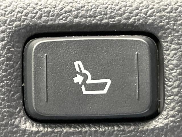 C-HR S GRスポーツ 純正8型ナビ 2トーンカラー 純正19インチAW 衝突軽減 レーダークルーズ バックカメラ 半革シート シートヒーター スマートキー LEDヘッド LEDフォグ ETC オートハイビーム 車線逸脱警報(57枚目)