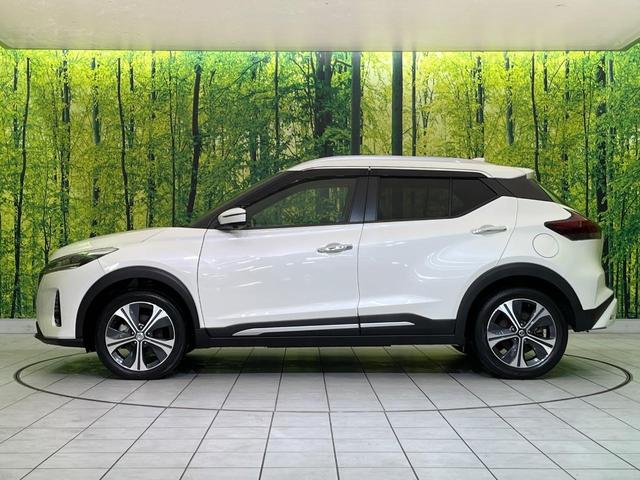 キックス Ｘ　ツートーンインテリアエディション　純正９型ナビ　全周囲カメラ　衝突軽減装置　プロパイロット　半革シート　シートヒーター　コーナーセンサー　スマートキー　ＬＥＤヘッド　ＥＴＣ　純正１７インチＡＷ　車線逸脱警報　オートハイビーム（22枚目）