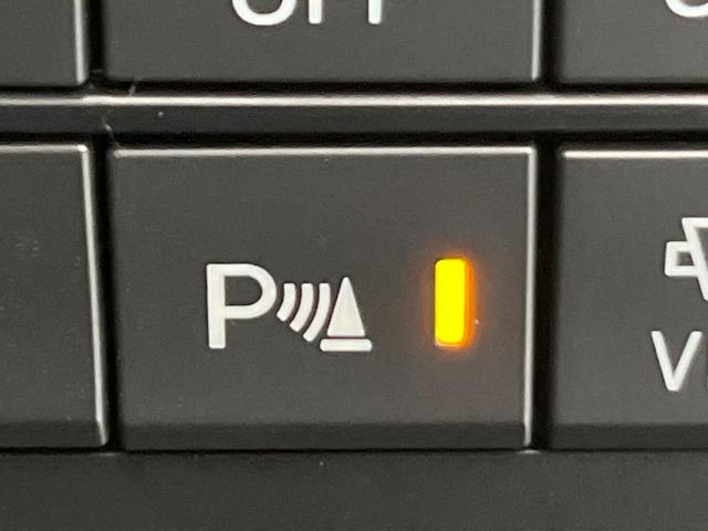 【コーナーセンサー】バンパーに付いたセンサーが障害物を検知！一定の距離に近づくとアラートで教えてくれます♪狭い駐車スペースや車庫入れ時も安心ですね☆