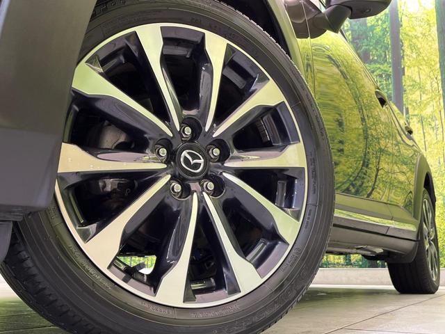 【純正１８インチアルミホイール】外観にマッチした純正アルミホイールを装着しております。各種社外アルミホイールや、スタッドレスタイヤも取扱いしております。是非ご相談ください♪