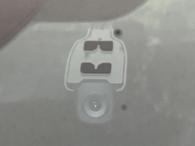 ＭＸ－３０ インダストリアルクラシック　純正８．８型ナビ　全周囲カメラ　ＢＯＳＥサウンド　衝突軽減　レーダークルーズ　パワーシート　コーナーセンサー　スマートキー　ＬＥＤヘッド　オートハイビーム　ＥＴＣ　純正１８インチアルミ（25枚目）