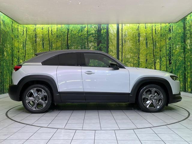 ＭＸ－３０ インダストリアルクラシック　純正８．８型ナビ　全周囲カメラ　ＢＯＳＥサウンド　衝突軽減　レーダークルーズ　パワーシート　コーナーセンサー　スマートキー　ＬＥＤヘッド　オートハイビーム　ＥＴＣ　純正１８インチアルミ（26枚目）