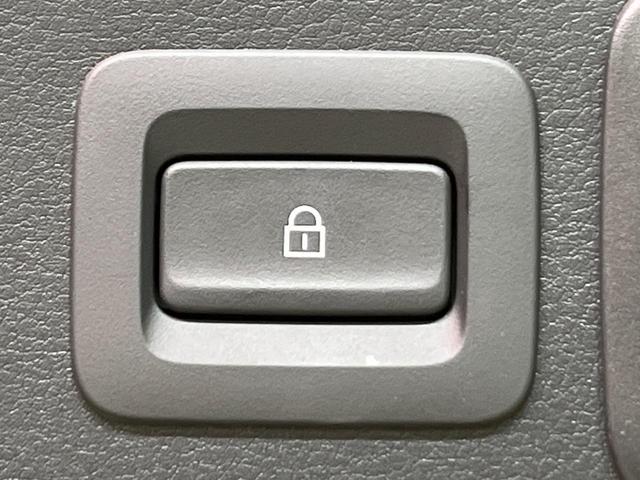 ＭＸ－３０ インダストリアルクラシック　純正８．８型ナビ　全周囲カメラ　ＢＯＳＥサウンド　衝突軽減　レーダークルーズ　パワーシート　コーナーセンサー　スマートキー　ＬＥＤヘッド　オートハイビーム　ＥＴＣ　純正１８インチアルミ（72枚目）