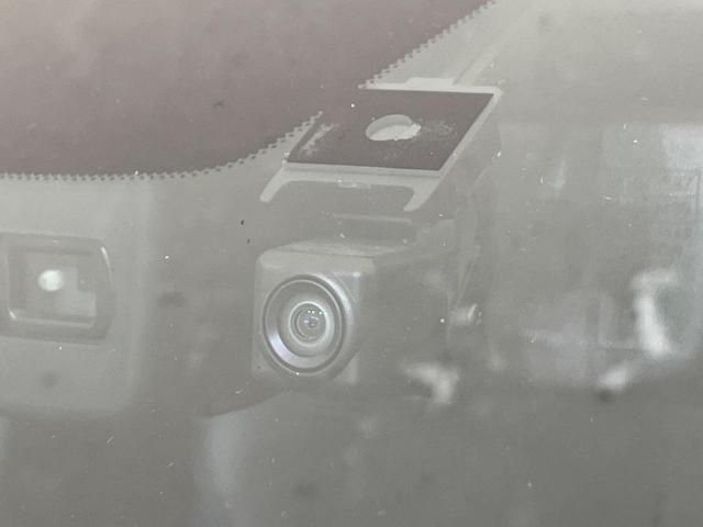 レヴォーグ 1.6GT-Sアイサイト アドバンテージライン 純正8型ナビ サイド・バックカメラ レーダークルーズ BSM 半革シート コーナーセンサー スマートキー LEDヘッド ETC 純正18インチAW オートハイビーム 誤発進抑制機能 車線逸脱警報(22枚目)