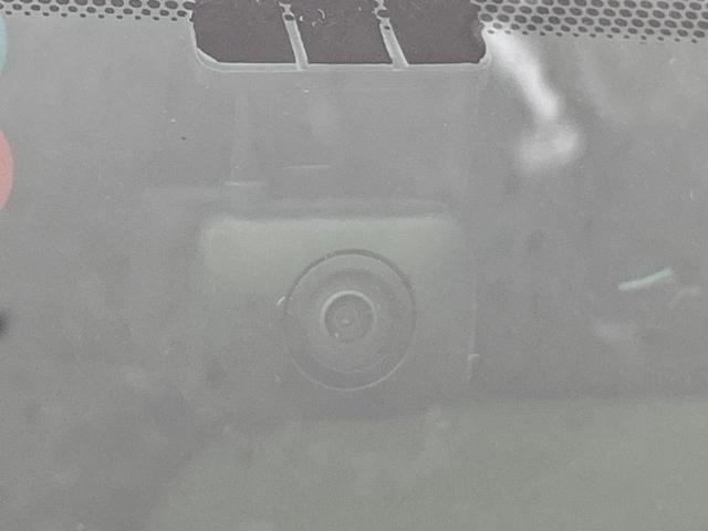 デイズ Ｘ　純正ナビ　衝突軽減　バックカメラ　コーナーセンサー　スマートキー　オートハイビーム　車線逸脱警報　誤発進抑制　純正１４インチアルミ　オートライト　オートエアコン　Ｂｌｕｅｔｏｏｔｈ　ＣＤ再生　フルセグ（25枚目）