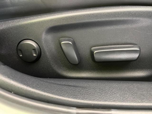 クラウンハイブリッド アスリートS ブラックスタイル 純正8型ナビ 全周囲カメラ 衝突被害軽減システム レザーシート 前席シートエアコン コーナーセンサー スマートキー HIDヘッド ビルトインETC クルコン 純正18インチアルミ オートライト(7枚目)