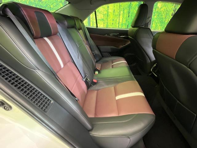 クラウンハイブリッド アスリートS ブラックスタイル 純正8型ナビ 全周囲カメラ 衝突被害軽減システム レザーシート 前席シートエアコン コーナーセンサー スマートキー HIDヘッド ビルトインETC クルコン 純正18インチアルミ オートライト(9枚目)