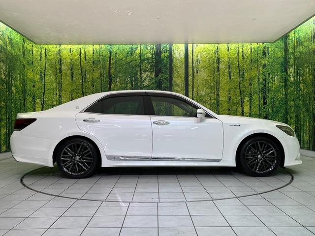 クラウンハイブリッド アスリートS ブラックスタイル 純正8型ナビ 全周囲カメラ 衝突被害軽減システム レザーシート 前席シートエアコン コーナーセンサー スマートキー HIDヘッド ビルトインETC クルコン 純正18インチアルミ オートライト(22枚目)