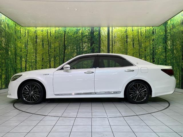 クラウンハイブリッド アスリートS ブラックスタイル 純正8型ナビ 全周囲カメラ 衝突被害軽減システム レザーシート 前席シートエアコン コーナーセンサー スマートキー HIDヘッド ビルトインETC クルコン 純正18インチアルミ オートライト(24枚目)