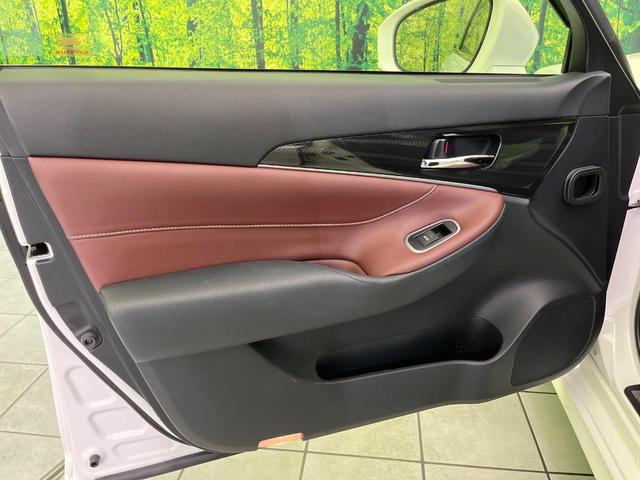 クラウンハイブリッド アスリートS ブラックスタイル 純正8型ナビ 全周囲カメラ 衝突被害軽減システム レザーシート 前席シートエアコン コーナーセンサー スマートキー HIDヘッド ビルトインETC クルコン 純正18インチアルミ オートライト(39枚目)