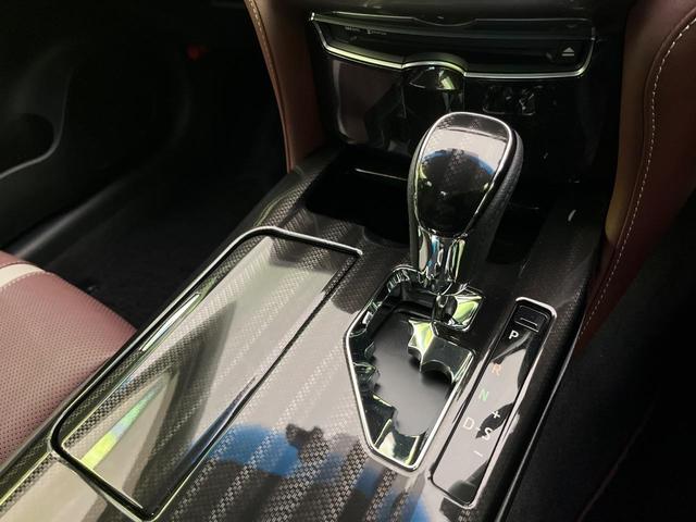 クラウンハイブリッド アスリートS ブラックスタイル 純正8型ナビ 全周囲カメラ 衝突被害軽減システム レザーシート 前席シートエアコン コーナーセンサー スマートキー HIDヘッド ビルトインETC クルコン 純正18インチアルミ オートライト(46枚目)