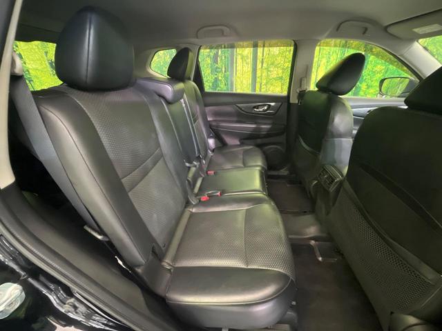 エクストレイル ２０ＸブラクエクストリーマＸエマージェンシブレーキＰ　純正８型ナビ　バックカメラ　後席モニター　シートヒーター　コーナーセンサー　スマートキー　ＬＥＤヘッド　ＥＴＣ　ルーフレール　純正１７インチＡＷ　オートライト　デュアルエアコン　Ｂｌｕｅｔｏｏｔｈ再生（9枚目）