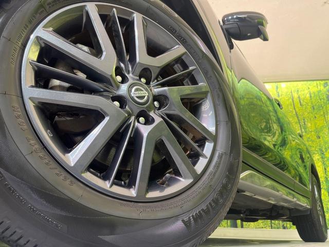 エクストレイル ２０ＸブラクエクストリーマＸエマージェンシブレーキＰ　純正８型ナビ　バックカメラ　後席モニター　シートヒーター　コーナーセンサー　スマートキー　ＬＥＤヘッド　ＥＴＣ　ルーフレール　純正１７インチＡＷ　オートライト　デュアルエアコン　Ｂｌｕｅｔｏｏｔｈ再生（13枚目）