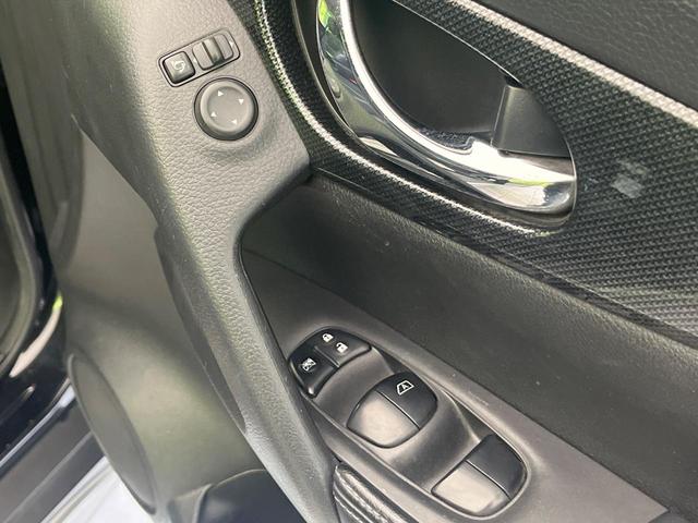 エクストレイル ２０ＸブラクエクストリーマＸエマージェンシブレーキＰ　純正８型ナビ　バックカメラ　後席モニター　シートヒーター　コーナーセンサー　スマートキー　ＬＥＤヘッド　ＥＴＣ　ルーフレール　純正１７インチＡＷ　オートライト　デュアルエアコン　Ｂｌｕｅｔｏｏｔｈ再生（34枚目）