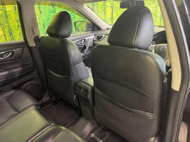 エクストレイル ２０ＸブラクエクストリーマＸエマージェンシブレーキＰ　純正８型ナビ　バックカメラ　後席モニター　シートヒーター　コーナーセンサー　スマートキー　ＬＥＤヘッド　ＥＴＣ　ルーフレール　純正１７インチＡＷ　オートライト　デュアルエアコン　Ｂｌｕｅｔｏｏｔｈ再生（35枚目）