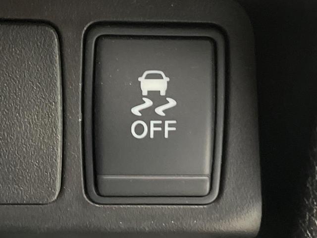 エクストレイル ２０ＸブラクエクストリーマＸエマージェンシブレーキＰ　純正８型ナビ　バックカメラ　後席モニター　シートヒーター　コーナーセンサー　スマートキー　ＬＥＤヘッド　ＥＴＣ　ルーフレール　純正１７インチＡＷ　オートライト　デュアルエアコン　Ｂｌｕｅｔｏｏｔｈ再生（57枚目）