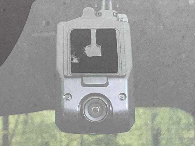 N-BOXカスタム ターボ 純正9型ナビ 両側電動ドア バックカメラ 衝突軽減装置 レーダークルーズ シートヒーター コーナーセンサー レーンキープ LEDヘッド ETC オートハイビーム 車線逸脱警報 誤発進抑制機能(32枚目)