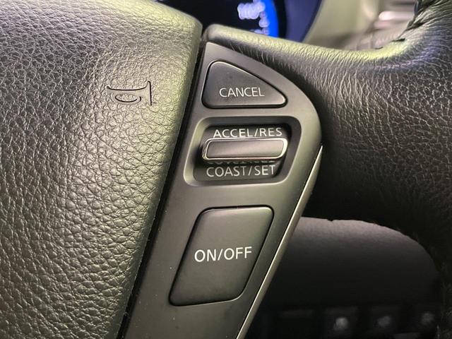 【クルーズコントロール】高速道路もラクラク走行。アクセルを離しても一定速度で走行ができ、長距離運転時の負担を軽減！加速・減速も簡単なスイッチ操作で調整できます。