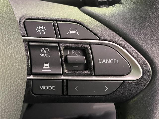 ノア Ｚ　後席モニター　１０．５型ディスプレイオーディオ　両側電動ドア　レーダークルーズ　バックカメラ　シートヒーター　コーナーセンサー　ＬＥＤヘッド　ＥＴＣ　スマートキー　リアオートエアコン　ＣＤ／ＤＶＤ再生（7枚目）