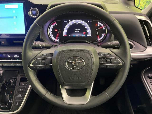 ノア Ｚ　後席モニター　１０．５型ディスプレイオーディオ　両側電動ドア　レーダークルーズ　バックカメラ　シートヒーター　コーナーセンサー　ＬＥＤヘッド　ＥＴＣ　スマートキー　リアオートエアコン　ＣＤ／ＤＶＤ再生（12枚目）