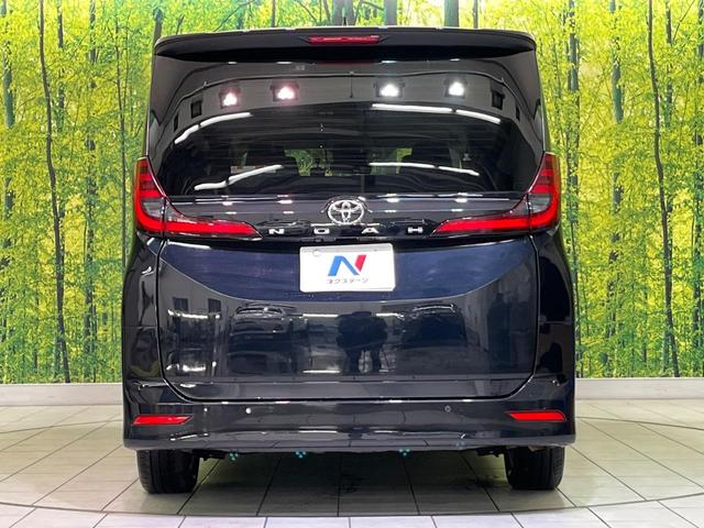 ノア Ｚ　後席モニター　１０．５型ディスプレイオーディオ　両側電動ドア　レーダークルーズ　バックカメラ　シートヒーター　コーナーセンサー　ＬＥＤヘッド　ＥＴＣ　スマートキー　リアオートエアコン　ＣＤ／ＤＶＤ再生（16枚目）