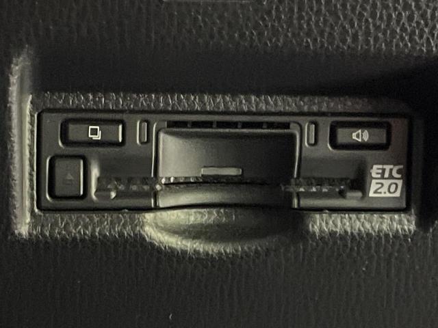 ノア Ｚ　後席モニター　１０．５型ディスプレイオーディオ　両側電動ドア　レーダークルーズ　バックカメラ　シートヒーター　コーナーセンサー　ＬＥＤヘッド　ＥＴＣ　スマートキー　リアオートエアコン　ＣＤ／ＤＶＤ再生（36枚目）