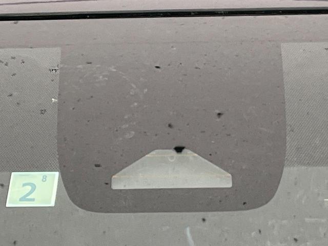 ノア Ｚ　後席モニター　１０．５型ディスプレイオーディオ　両側電動ドア　レーダークルーズ　バックカメラ　シートヒーター　コーナーセンサー　ＬＥＤヘッド　ＥＴＣ　スマートキー　リアオートエアコン　ＣＤ／ＤＶＤ再生（63枚目）