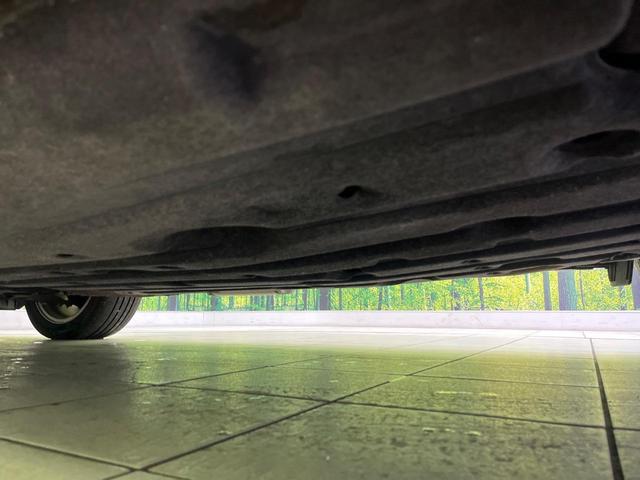 ヴェゼル ハイブリッドＺ・ホンダセンシング　後期　純正８型ナビ　バックカメラ　衝突軽減　レーダークルーズ　半革シート　シートヒーター　コーナーセンサー　純正１７インチＡＷ　スマートキー　ＬＥＤヘッド　オートライト　ＥＴＣ　ルーフレール（23枚目）