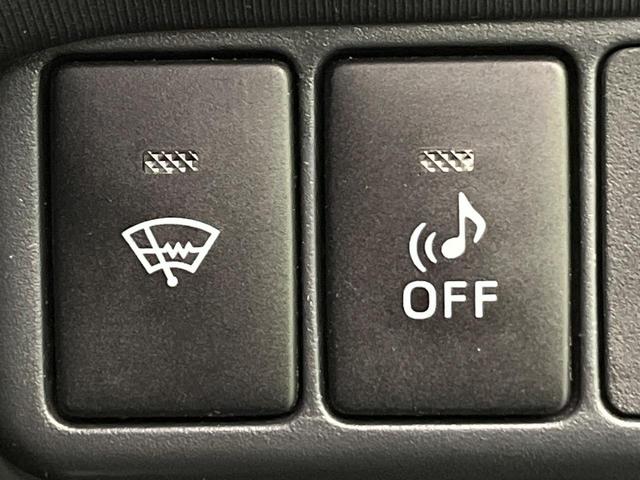 アクア Ｇ　純正ナビ　寒冷地仕様　モデリスタ１５インチＡＷ　スマートキー　オートライト　オートエアコン　Ｂｌｕｅｔｏｏｔｈ　ＣＤ／ＤＶＤ　フルセグ　シートリフター　ヘッドライトレベライザー（4枚目）