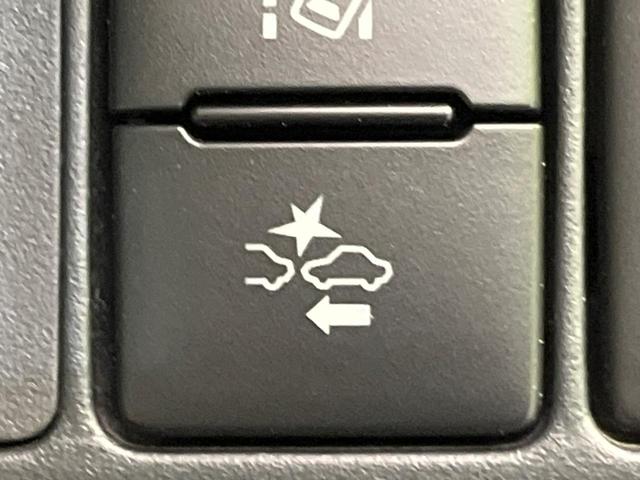 アクア クロスオーバー 純正ナビ 衝突軽減装置 ハーフレザーシート ルーフレール LEDヘッド オートハイビーム 車線逸脱警報 オートエアコン 純正16インチAW 革巻きステアリング 盗難防止装置 Bluetooth再生(5枚目)