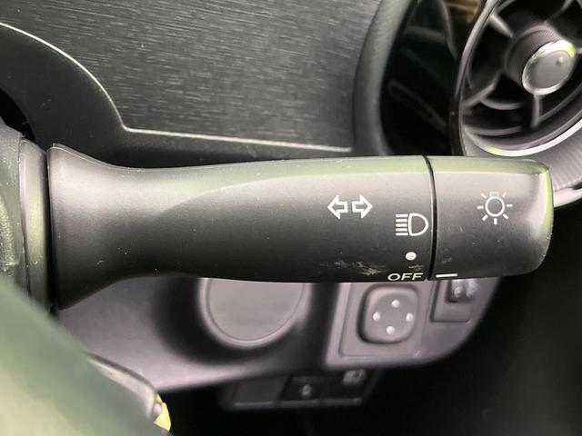 アクア クロスオーバー 純正ナビ 衝突軽減装置 ハーフレザーシート ルーフレール LEDヘッド オートハイビーム 車線逸脱警報 オートエアコン 純正16インチAW 革巻きステアリング 盗難防止装置 Bluetooth再生(42枚目)