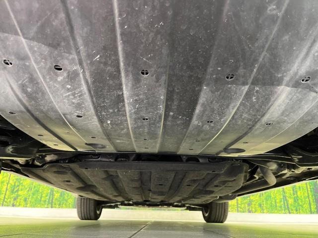 ヴェゼル ハイブリッドZ・ホンダセンシング 純正ナビ バックカメラ レーダークルーズ ハーフレザーシート スマートキー ETC シートヒーター LEDヘッド 純正17インチAW 車線逸脱警報 オートライト デュアルオートエアコン パドルシフト(19枚目)