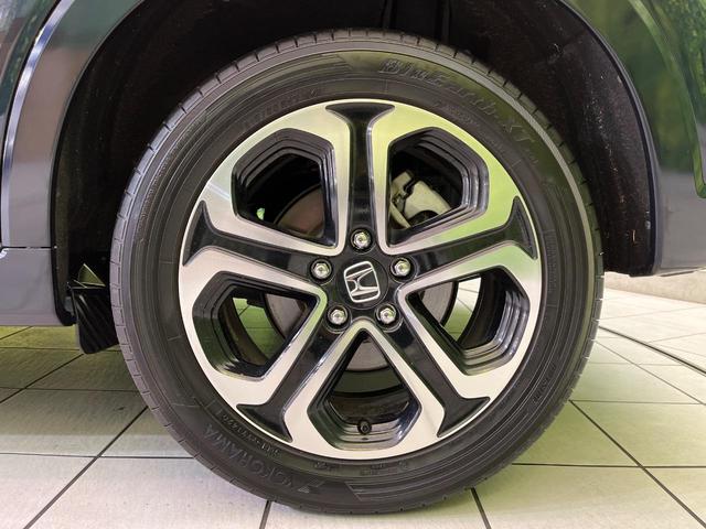 ヴェゼル ハイブリッドZ・ホンダセンシング 純正ナビ バックカメラ レーダークルーズ ハーフレザーシート スマートキー ETC シートヒーター LEDヘッド 純正17インチAW 車線逸脱警報 オートライト デュアルオートエアコン パドルシフト(29枚目)