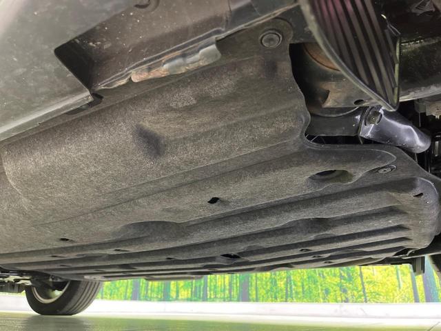 ヴェゼル ハイブリッドZ・ホンダセンシング 純正ナビ バックカメラ レーダークルーズ ハーフレザーシート スマートキー ETC シートヒーター LEDヘッド 純正17インチAW 車線逸脱警報 オートライト デュアルオートエアコン パドルシフト(44枚目)