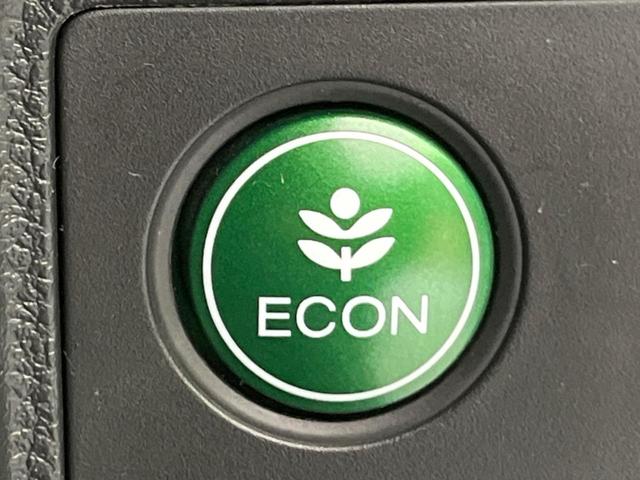 ヴェゼル ハイブリッドZ・ホンダセンシング 純正ナビ バックカメラ レーダークルーズ ハーフレザーシート スマートキー ETC シートヒーター LEDヘッド 純正17インチAW 車線逸脱警報 オートライト デュアルオートエアコン パドルシフト(62枚目)