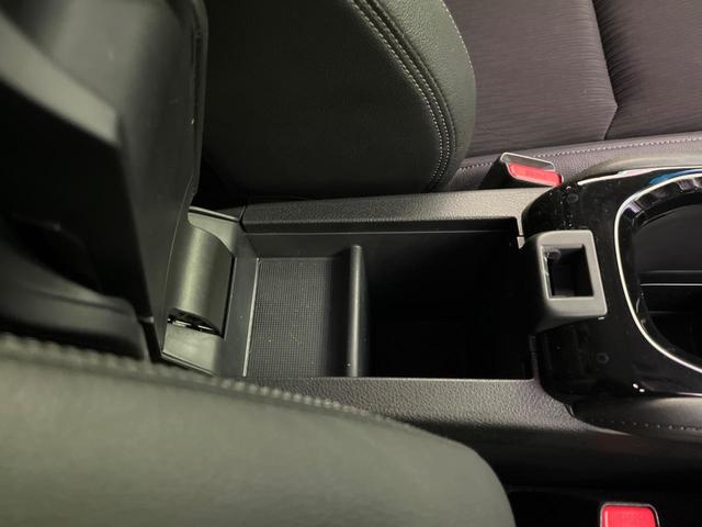 ヴェゼル ハイブリッドZ・ホンダセンシング 純正ナビ バックカメラ レーダークルーズ ハーフレザーシート スマートキー ETC シートヒーター LEDヘッド 純正17インチAW 車線逸脱警報 オートライト デュアルオートエアコン パドルシフト(67枚目)
