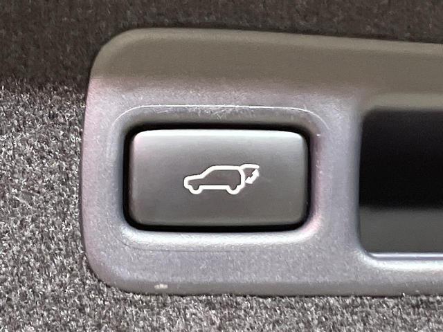 ハリアー プレミアム　後期　ＢＩＧＸ９型ナビ　バックカメラ　衝突軽減装置　レーダークルーズ　パワーバックドア　ハーフレザーシート　コーナーセンサー　スマートキー　ＥＴＣ　オートハイビーム　車線逸脱警報　純正１８インチＡＷ（6枚目）