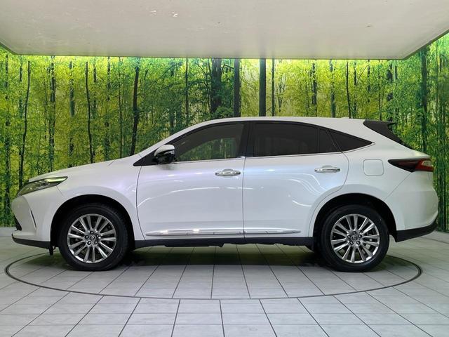 ハリアー プレミアム　後期　ＢＩＧＸ９型ナビ　バックカメラ　衝突軽減装置　レーダークルーズ　パワーバックドア　ハーフレザーシート　コーナーセンサー　スマートキー　ＥＴＣ　オートハイビーム　車線逸脱警報　純正１８インチＡＷ（24枚目）