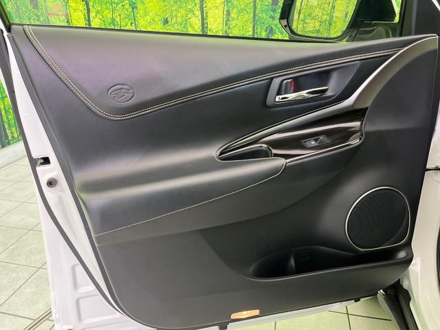 ハリアー プレミアム　後期　ＢＩＧＸ９型ナビ　バックカメラ　衝突軽減装置　レーダークルーズ　パワーバックドア　ハーフレザーシート　コーナーセンサー　スマートキー　ＥＴＣ　オートハイビーム　車線逸脱警報　純正１８インチＡＷ（42枚目）