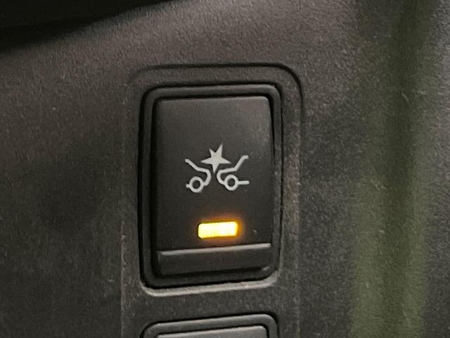 セレナ ハイウェイスター　プロパイロットエディション　後席モニター　純正９型ナビ　２トーンカラー　両側電動ドア　衝突軽減装置　プロパイロット　バックカメラ　コーナーセンサー　ＬＥＤヘッド　リアオートエアコン　純正１６インチＡＷ　フルセグ　ＥＴＣ（29枚目）