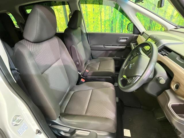 フリードハイブリッド ハイブリッド・Ｇ　ＳＤナビ　両側電動ドア　バックカメラ　衝突軽減装置　レーダークルーズ　シートヒーター　スマートキー　ＬＥＤヘッド　ＥＴＣ　車線逸脱警報　オートライト　Ｂｌｕｅｔｏｏｔｈ　コンフォートビューＰＫＧ（8枚目）