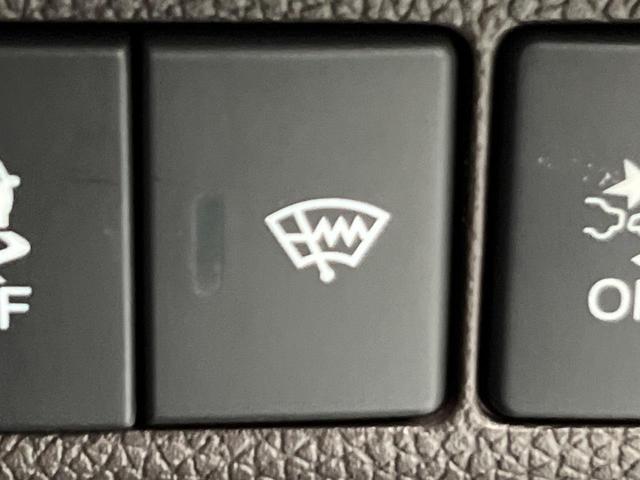 フリードハイブリッド ハイブリッド・Ｇ　ＳＤナビ　両側電動ドア　バックカメラ　衝突軽減装置　レーダークルーズ　シートヒーター　スマートキー　ＬＥＤヘッド　ＥＴＣ　車線逸脱警報　オートライト　Ｂｌｕｅｔｏｏｔｈ　コンフォートビューＰＫＧ（55枚目）