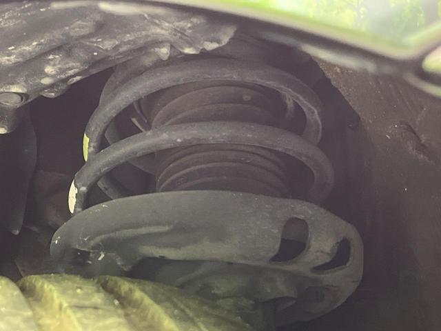 プリウス Ａツーリングセレクション　純正ナビ　衝突軽減装置　レーダークルーズ　バックカメラ　シートヒーター　ブラインドスポットモニター　コーナーセンサー　ＬＥＤヘッド　パークアシスト　スマートキー　ヘッドアップディスプレイ　オートライト（20枚目）