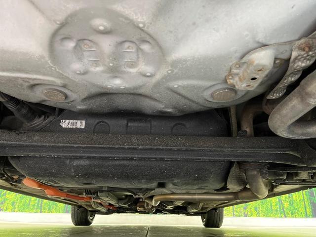 アクア Ｇ　純正ナビ　寒冷地仕様　バックカメラ　スマートキー　ＥＴＣ　オートライト　オートエアコン　Ｂｌｕｅｔｏｏｔｈ　ＣＤ／ＤＶＤ再生　フルセグ　革巻きハンドル　１５インチＡＷ　ドアバイザー　プライバシーガラス（19枚目）