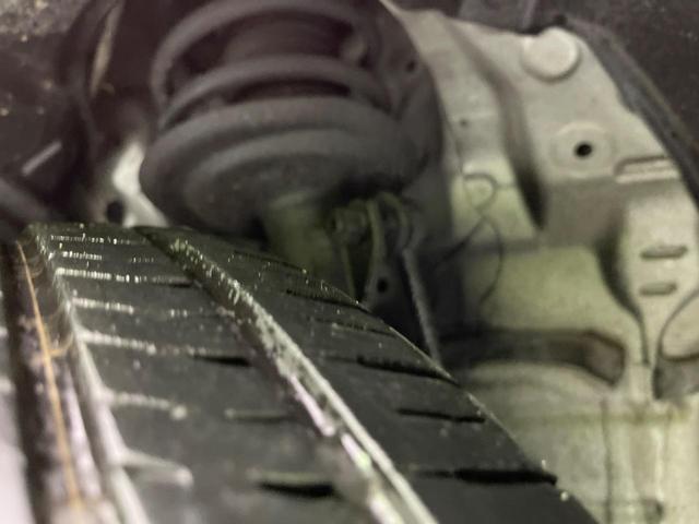 アクア Ｇ　純正ナビ　寒冷地仕様　バックカメラ　スマートキー　ＥＴＣ　オートライト　オートエアコン　Ｂｌｕｅｔｏｏｔｈ　ＣＤ／ＤＶＤ再生　フルセグ　革巻きハンドル　１５インチＡＷ　ドアバイザー　プライバシーガラス（20枚目）