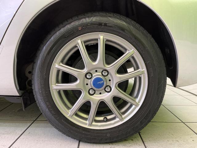 アクア Ｇ　純正ナビ　寒冷地仕様　バックカメラ　スマートキー　ＥＴＣ　オートライト　オートエアコン　Ｂｌｕｅｔｏｏｔｈ　ＣＤ／ＤＶＤ再生　フルセグ　革巻きハンドル　１５インチＡＷ　ドアバイザー　プライバシーガラス（30枚目）