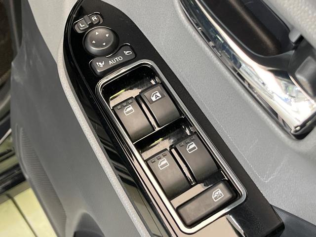 タント カスタムＸセレクション　両側電動ドア　純正ナビ　全周囲カメラ　衝突軽減装置　半革シート　コーナーセンサー　スマートキー　ＬＥＤヘッド　ＥＴＣ　誤発進抑制機能　純正１４インチＡＷ　オートハイビーム　ステアリングスイッチ（26枚目）