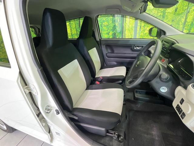 ミライース Ｘ　ＳＡＩＩＩ　衝突軽減　コーナーセンサー　ＬＥＤヘッド　オートハイビーム　ＥＴＣ　車線逸脱警報　誤発進抑制機能　先行車発進告知機能　純正オーディオ　ドアバイザー　プライバシーガラス　バニティミラー（8枚目）