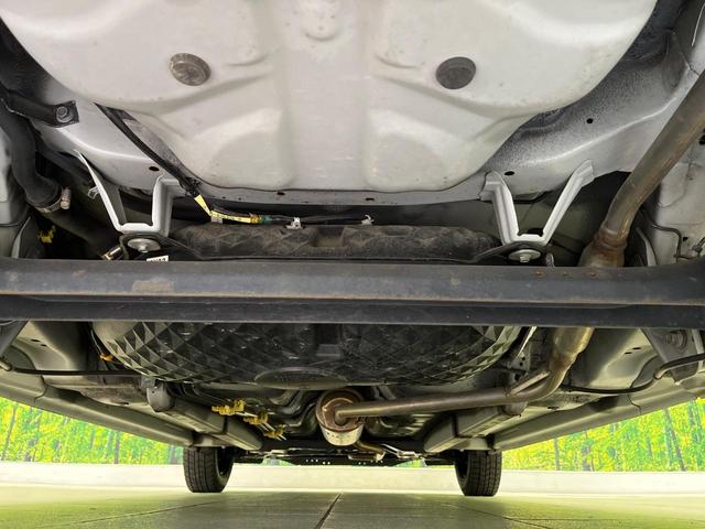 ミライース Ｘ　ＳＡＩＩＩ　衝突軽減　コーナーセンサー　ＬＥＤヘッド　オートハイビーム　ＥＴＣ　車線逸脱警報　誤発進抑制機能　先行車発進告知機能　純正オーディオ　ドアバイザー　プライバシーガラス　バニティミラー（19枚目）